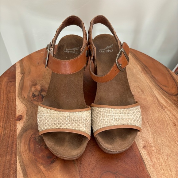 Dansko Shoes - Dansko Debby Heels